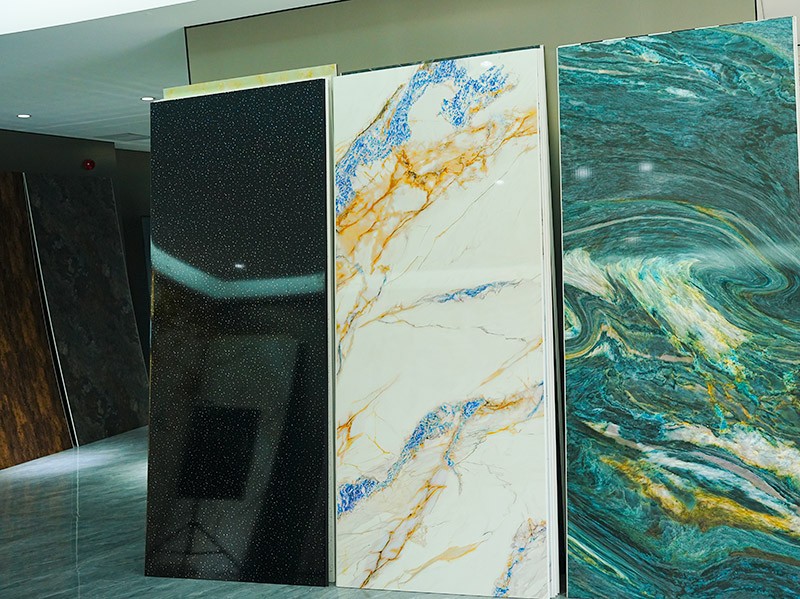 Contoh Dewan Pameran